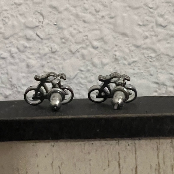 Bicycle Earrings - Picture 2 of 2